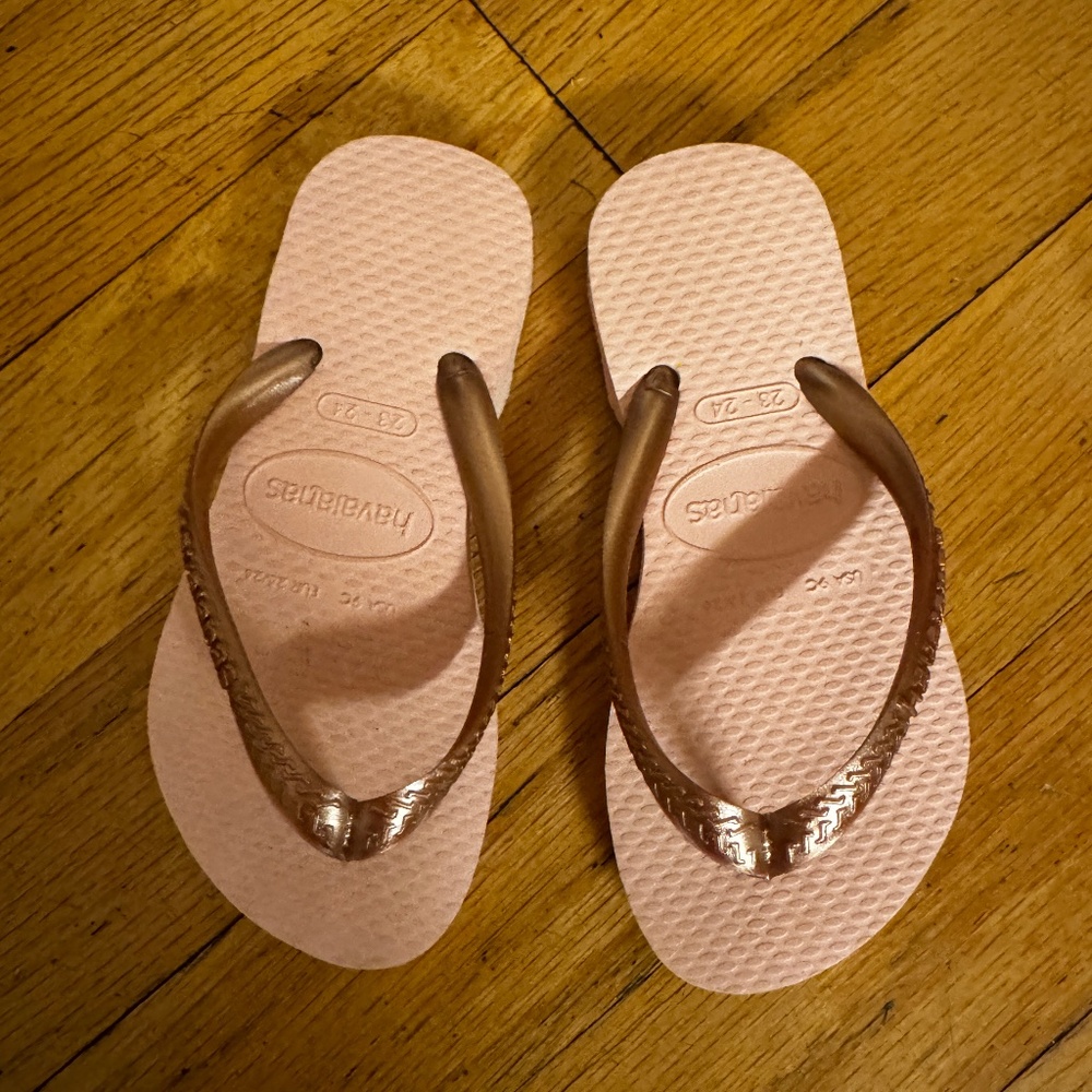 NWT Havaiana's Ballet Rose Slim Flip Flops